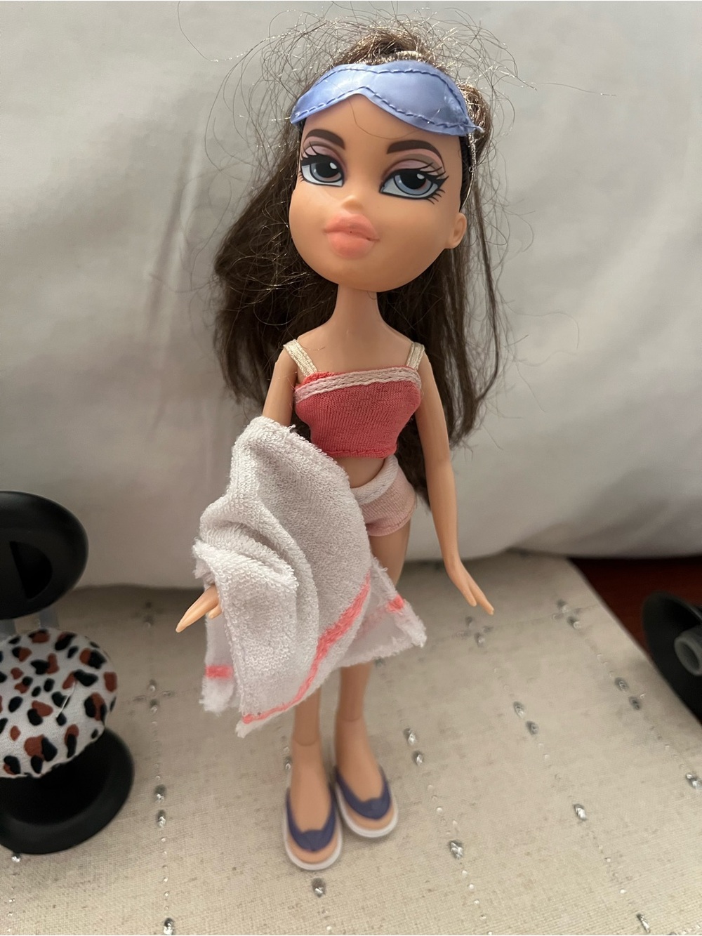 Bratz Dana Salon and Spa Doll and Accessories - Picture 15 of 15